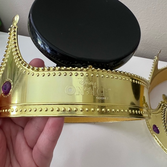 Disney on Ice Mickey Crowns (set of 2) - Picture 12 of 17